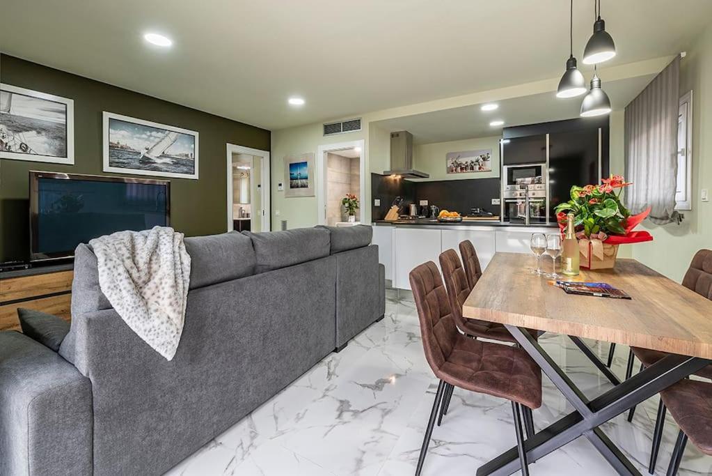 5 Stelle Piscina, Jacuzzi, Wifi - 2 Min Dal Mare Διαμέρισμα Miami Playa Εξωτερικό φωτογραφία