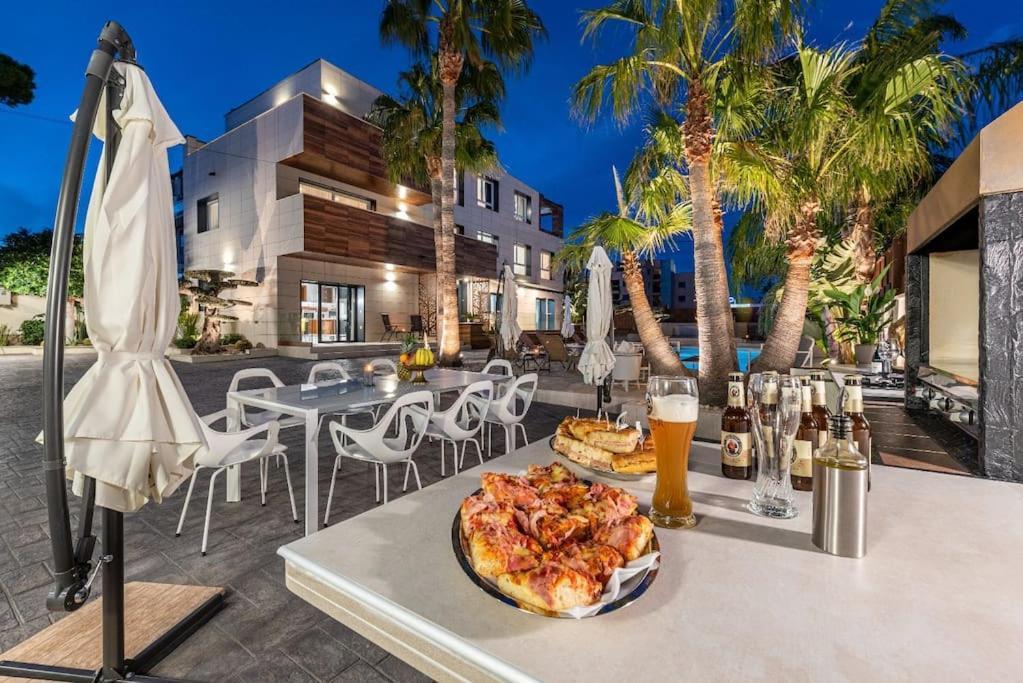 5 Stelle Piscina, Jacuzzi, Wifi - 2 Min Dal Mare Διαμέρισμα Miami Playa Εξωτερικό φωτογραφία