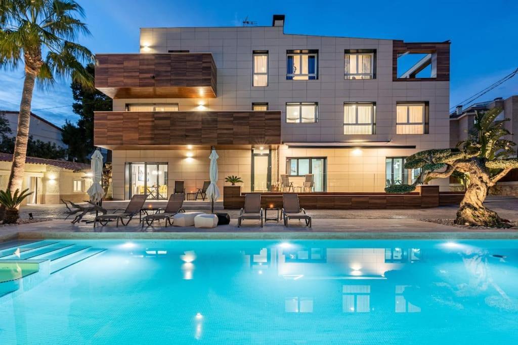 5 Stelle Piscina, Jacuzzi, Wifi - 2 Min Dal Mare Διαμέρισμα Miami Playa Εξωτερικό φωτογραφία